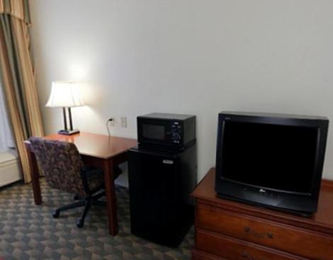Holiday Inn Express Hotel & Suites Laurinburg By Ihg Ngoại thất bức ảnh